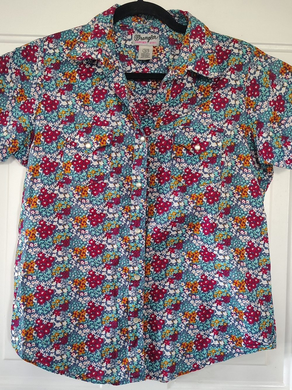Wrangler Pearl Snap Floral Short-Sleeve Button-Down in Teal, Pink & Orange